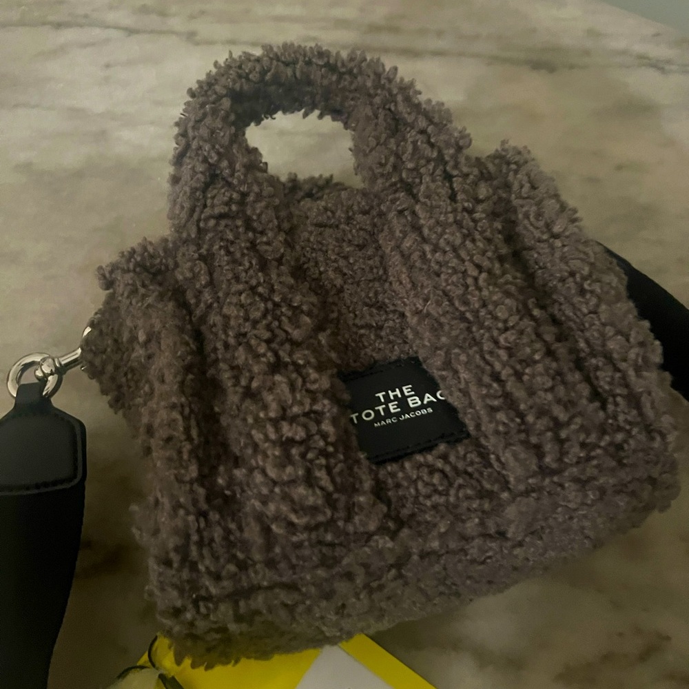 Marc jacobs micro teddy tote grey